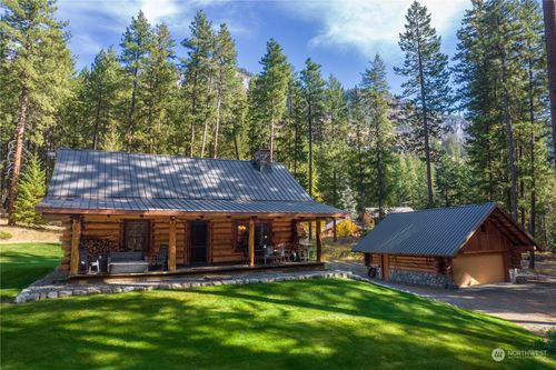 588 Lost River Rd, Mazama, WA, 98833-9734 | Card Image