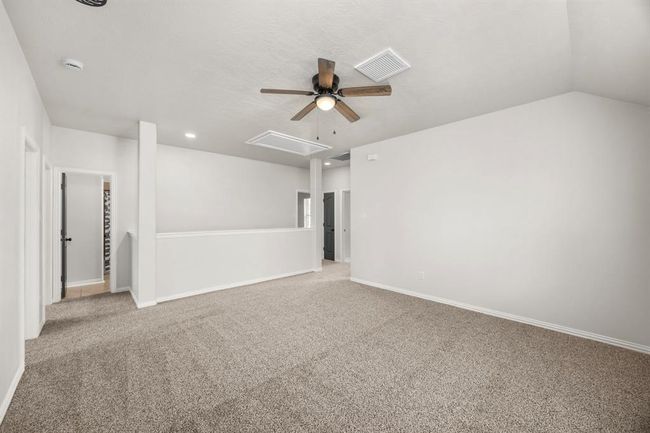 Upstairs Game Room – A Fun-Filled Space for All Ages | Image 30