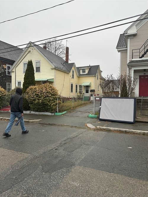 65 Tremont St, Brockton, MA, 02301-6637 | Card Image