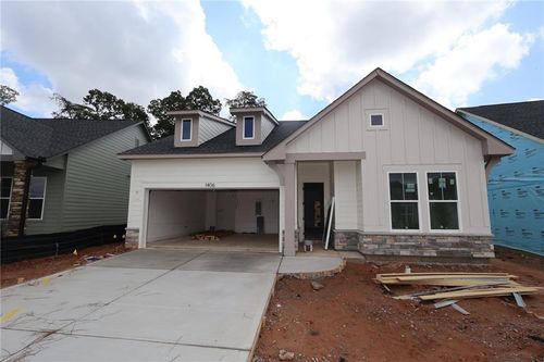 1406 Autumn Lake Dr Sw, Gainesville, GA, 30504-3927 | Card Image