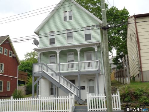 92 Smith St, Derby, CT, 06418-1220 | Card Image
