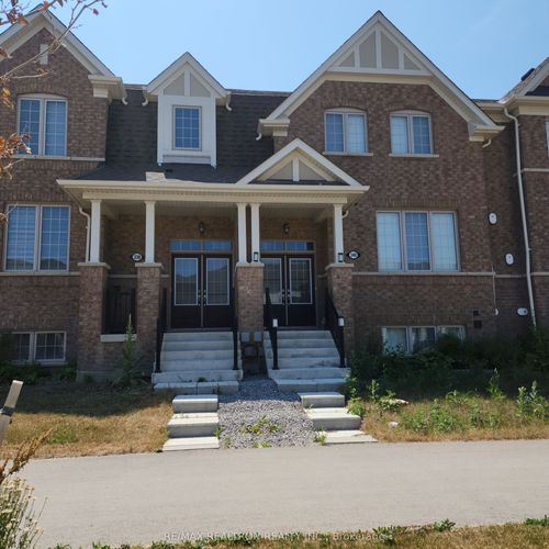 340 Coronation Rd, Whitby, ON, L1P0K8 | Card Image