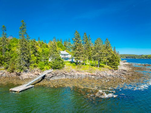 250 Davis Point Road, Cushing, ME, 04563 | Card Image
