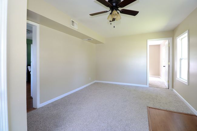131 N Walnut St, House other with 3 bedrooms, 1 bathrooms and 2 parking in Minonk IL | Image 7