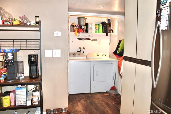 Laundry area | Image 12