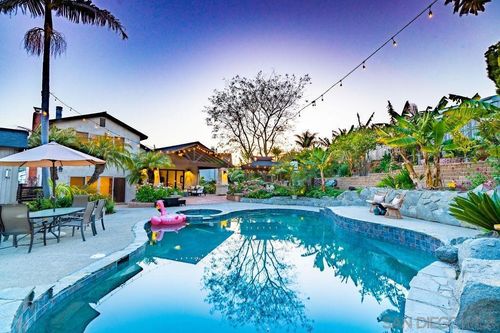 1528 Calle Narcisos, Encinitas, CA, 92024-4719 | Card Image