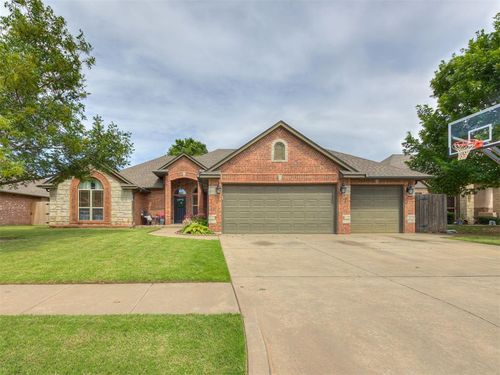 2108 Mulberry Creek Avenue, Yukon, OK, 73099 | Card Image