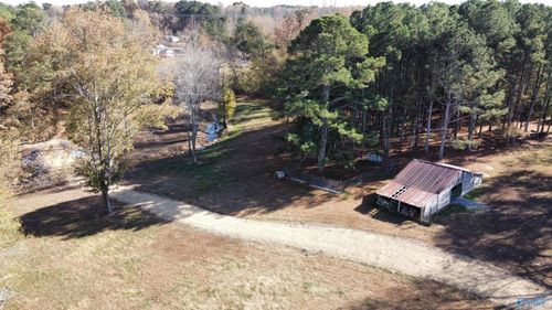 513 Rabbit Town Rd, Albertville, AL, 35950-4724 | Card Image