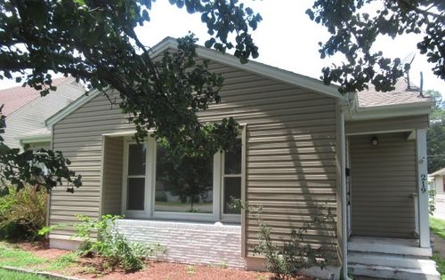 219 S Line St, Du Quoin, IL, 62832-2345 | Card Image