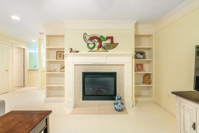 3 - 3 Lowell Dr, Condo with 2 bedrooms, 3 bathrooms and 2 parking in Hopkinton MA | Image 22