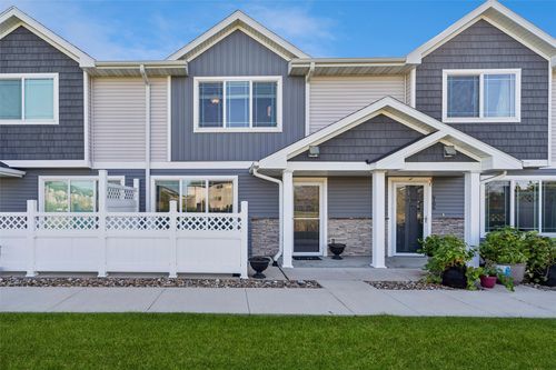 6110 Manchester Ln, Johnston, IA, 50131-3150 | Card Image