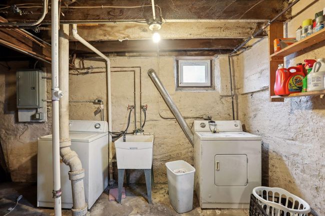 Lower Level of unit 3 building | Image 58