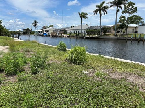 4425 Vasco St, PUNTA GORDA, FL, 33950-7354 | Card Image