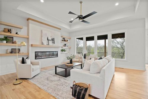 11475 S Roundtree St, Olathe, KS, 66061-8300 | Card Image