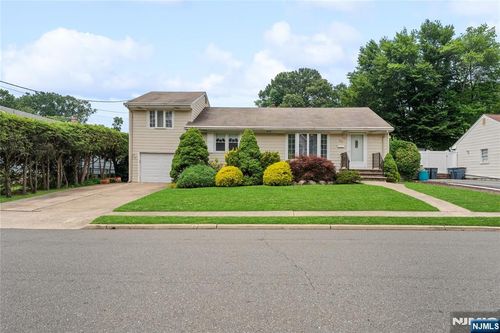 380 Howard St, Twp Washingtn, NJ, 07676-5035 | Card Image