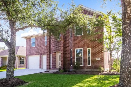 229 Mammoth Springs Ln, Dickinson, TX, 77539-6226 | Card Image