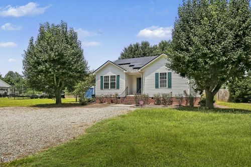 100 Bryant Dr, Smithfield, NC, 27577-7456 | Card Image