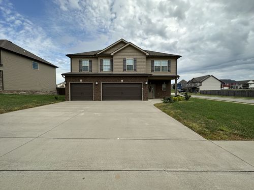 605 Tacoma Dr, Clarksville, TN, 37043-1466 | Card Image