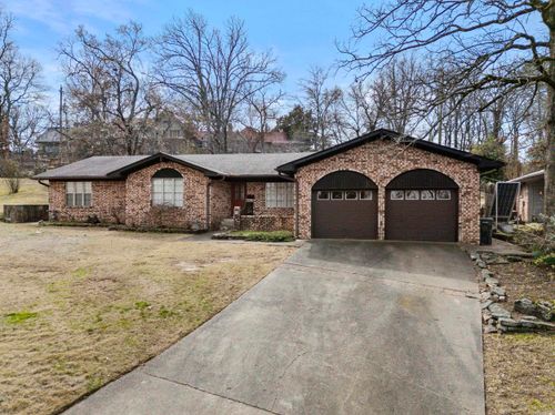 15 Rosewood Cir, Little Rock, AR, 72205-4170 | Card Image