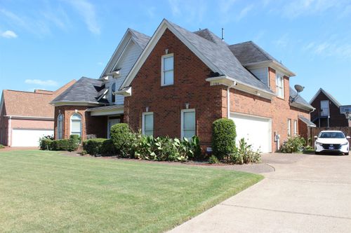 1704 Belledeer Dr W, Cordova, TN, 38016-0411 | Card Image
