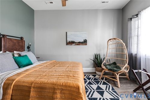 2910 Lawson St, Richmond, VA, 23224-1944 | Card Image