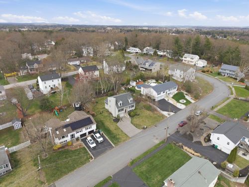 15 Taschereau Boulevard, Nashua, NH, 03062 | Card Image