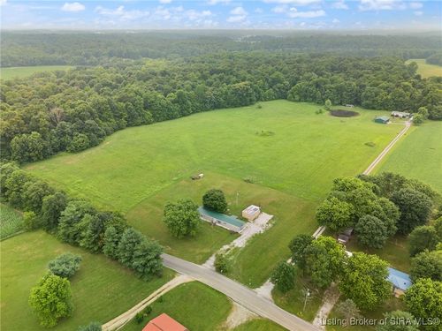 5835 Mcphillips Rd Se, Elizabeth, IN, 47117-9328 | Card Image