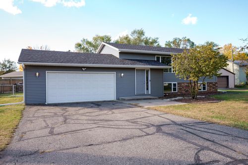 8744 Church Cir, Clear Lake, MN, 55319-4520 | Card Image