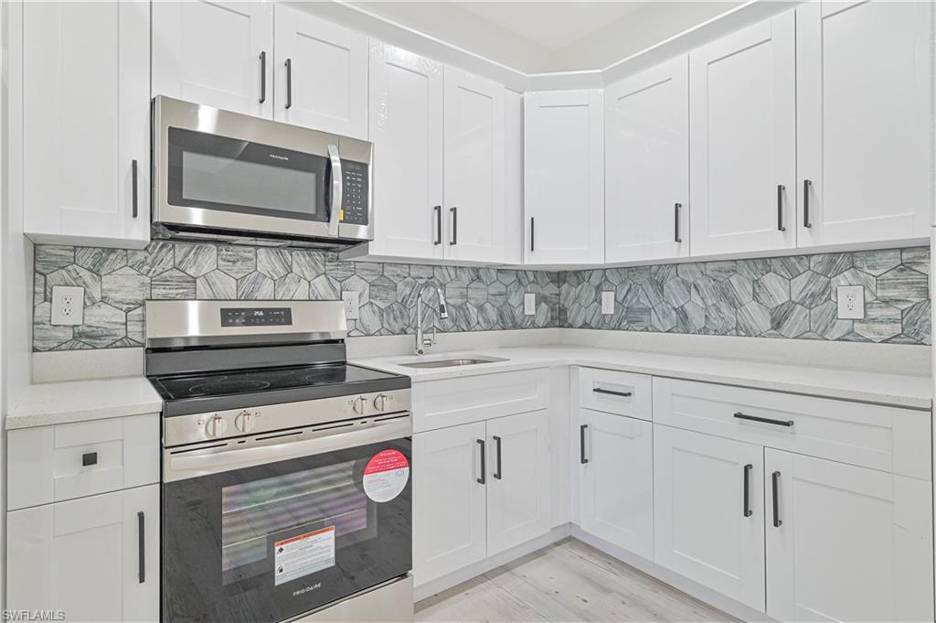 Residential in FORT MYERS 4