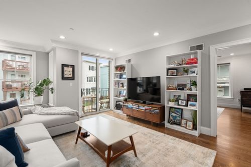 5-136 Sydney St, Boston, MA, 02125-1352 | Card Image