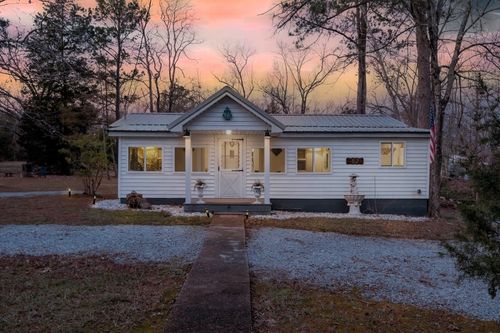 62 Foster Dr, Camden, TN, 38320-7183 | Card Image