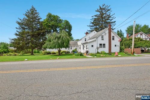 113 Beaufort Ave, Livingston, NJ, 07039-1712 | Card Image