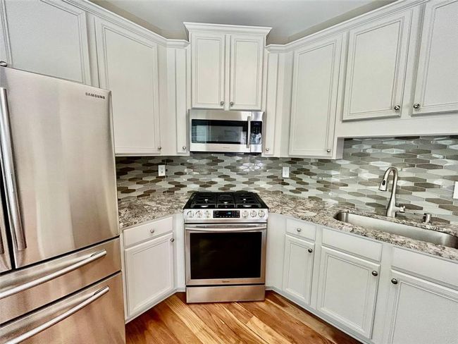 3988 Church View Ln, Townhouse with 2 bedrooms, 3 bathrooms and null parking in Suwanee GA | Image 6