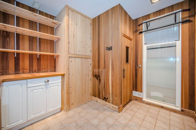 35 Queen St, House other with 7 bedrooms, 4 bathrooms and 2 parking in Guelph ON | Image 34