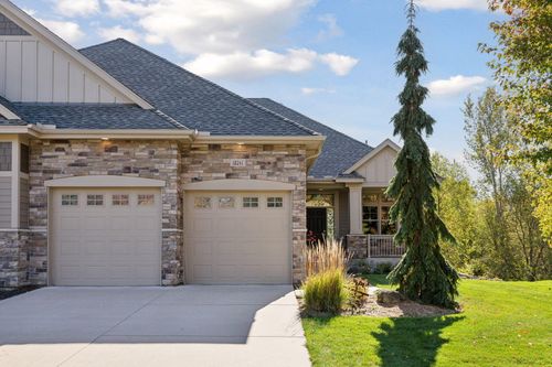 18241 Justice Way, Lakeville, MN, 55044-5013 | Card Image