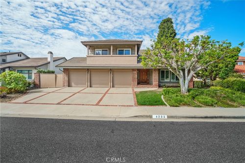 4235 Rousseau Ln, Palos Verdes Peninsula, CA, 90274-3949 | Card Image