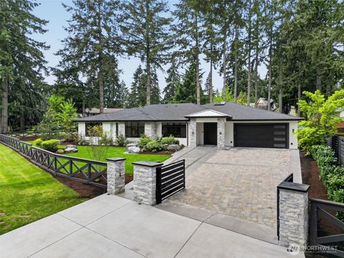 12608 Ne 30th St, Bellevue, WA, 98005-1604 | Card Image