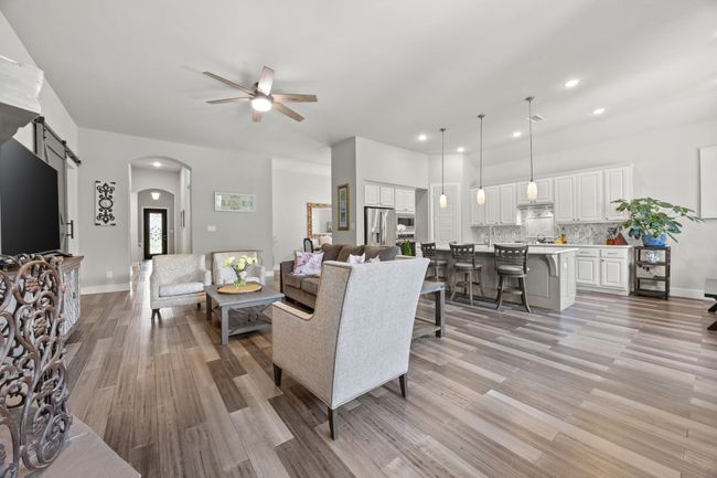 9424 Excursion Dr, House other with 4 bedrooms, 4 bathrooms and null parking in Oak Point TX | Image 4