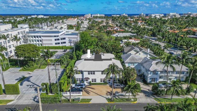 1010 - 311 Cocoanut Row, Condo with 3 bedrooms, 2 bathrooms and null parking in Palm Beach FL | Image 24