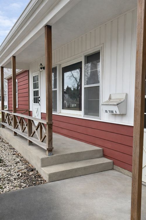 516 N G St, Oskaloosa, IA, 52577-1614 | Card Image