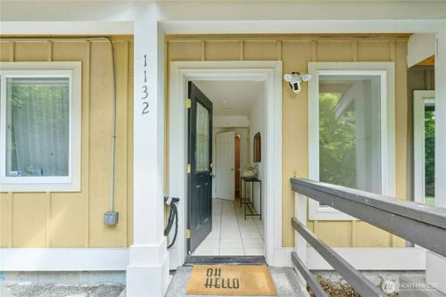 1132 Yakima Ave S, Seattle, WA, 98144-3126 | Card Image