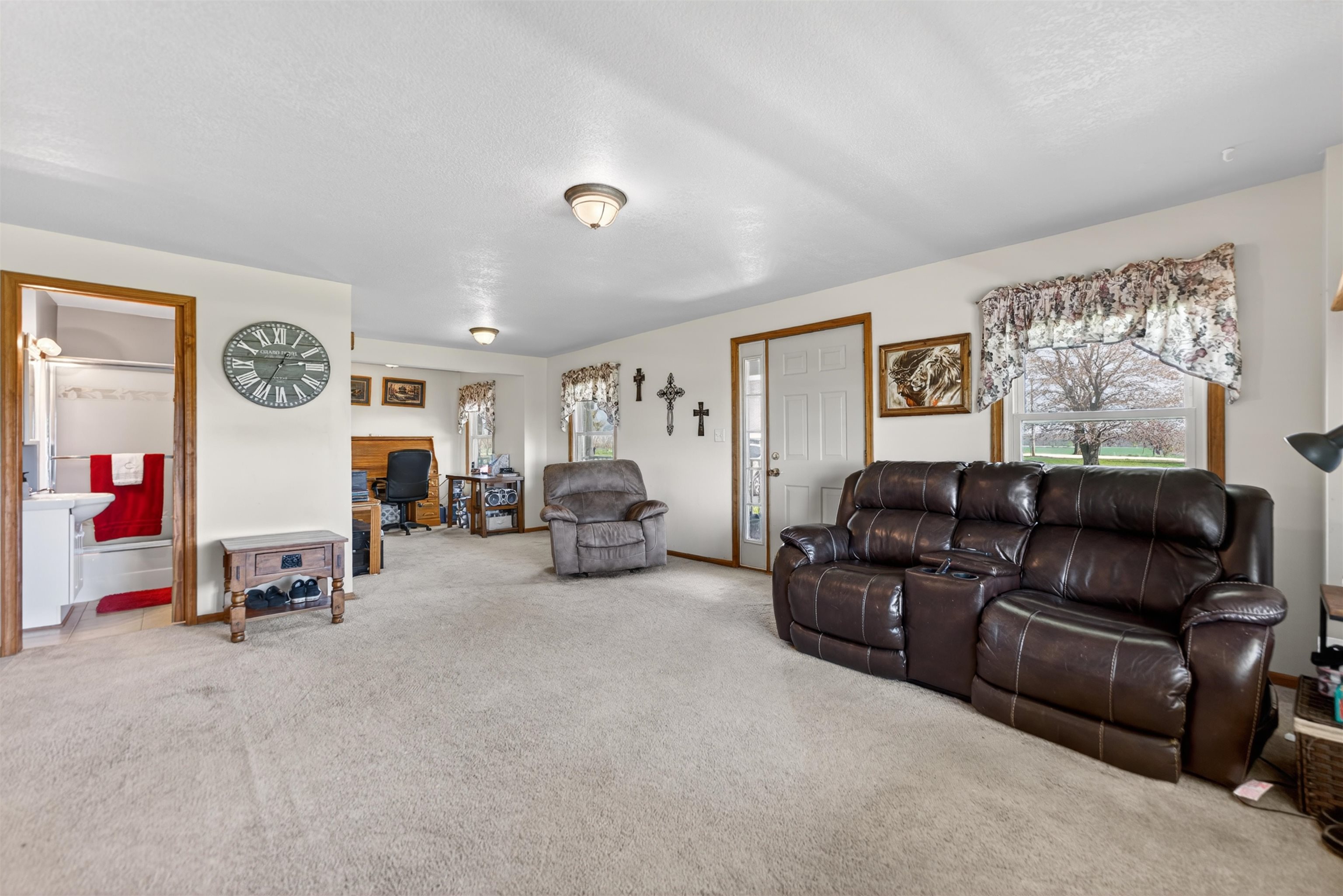 Residential in KIRKLAND 2