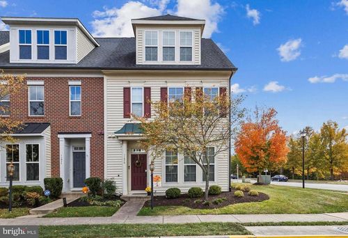 11979 Benton Lake Rd, BRISTOW, VA, 20136-6155 | Card Image