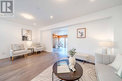 1347 Astra Crt, Oshawa, ON, L1K1H6 | Card Image