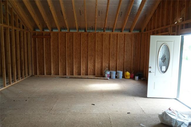 Living Area | Image 5