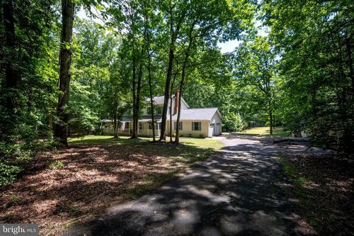 13403 Motts Run Rd, Fredericksburg, VA, 22407-2333 | Card Image