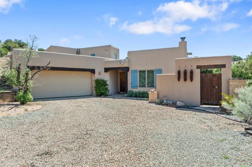 31 Calle Cielo, Santa Fe, NM, 87506-2737 | Card Image