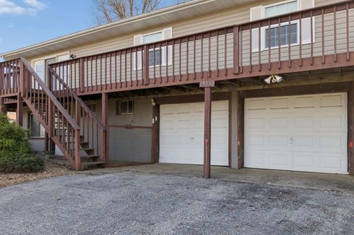 15030 E 2020 Rd, Stockton, MO, 65785-7420 | Card Image