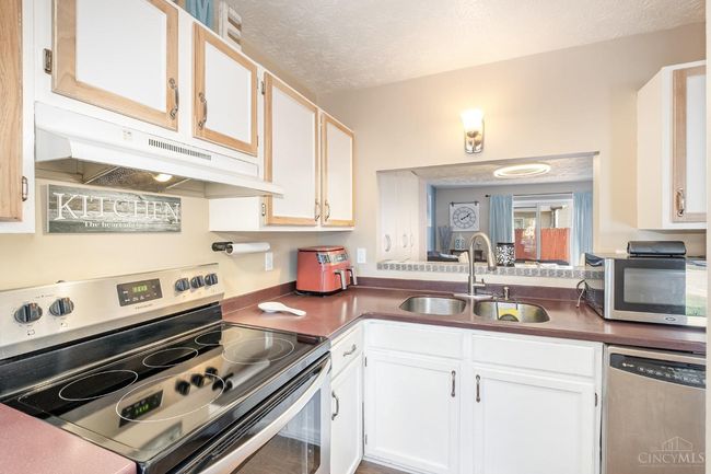 3690 Parfore Ct, Condo with 2 bedrooms, 2 bathrooms and null parking in Cincinnati OH | Image 7