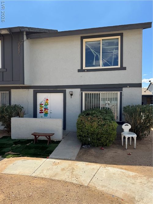 4008 Edgeford Pl, Las Vegas, NV, 89102-7846 | Card Image